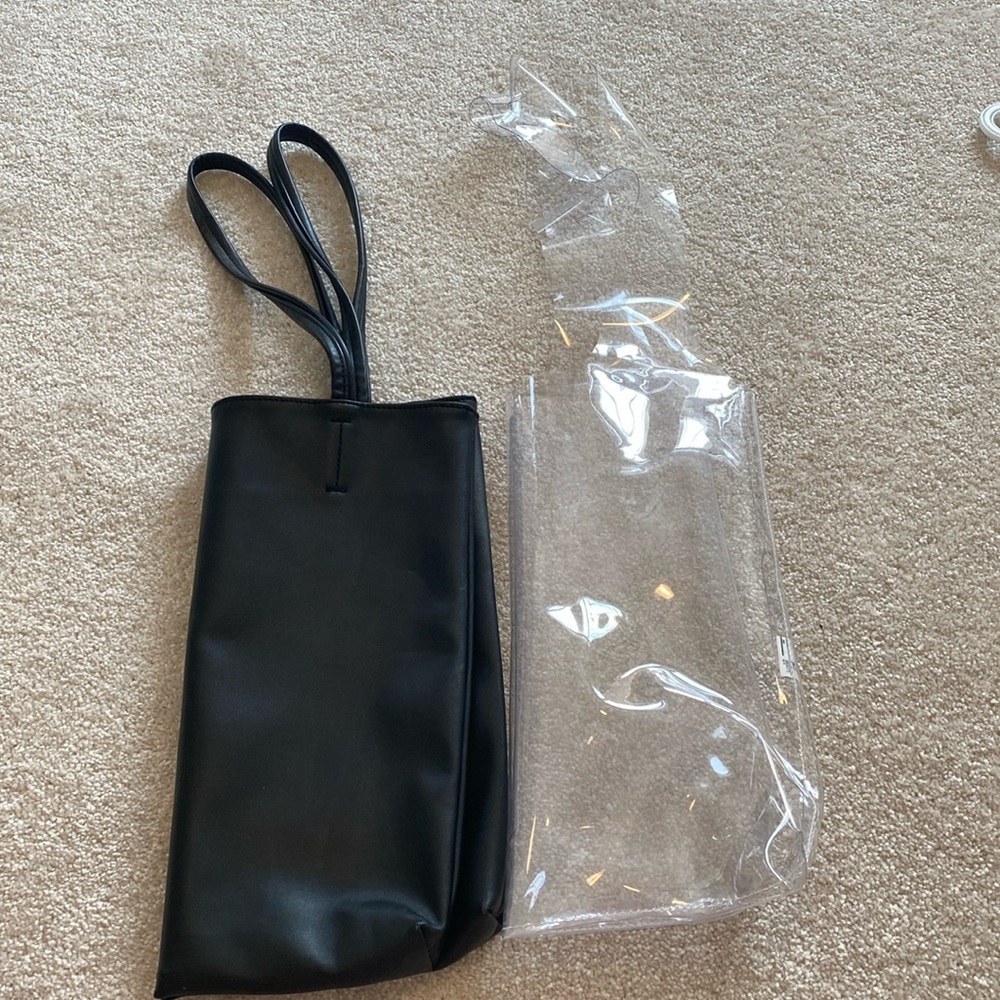 2/15$ Tote bags